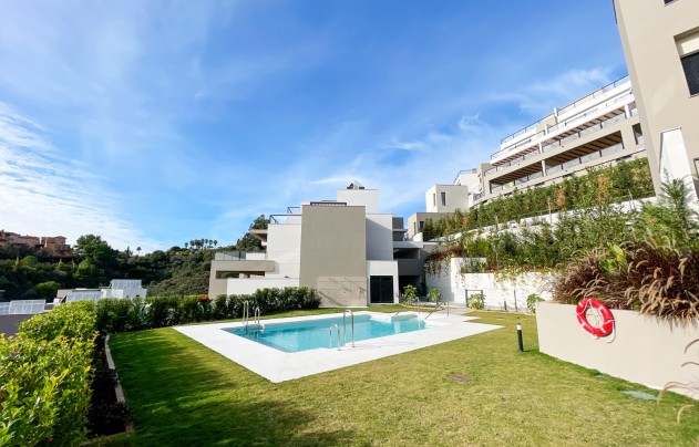 Apartment - Herverkoop - Marbella - Nueva Andalucía