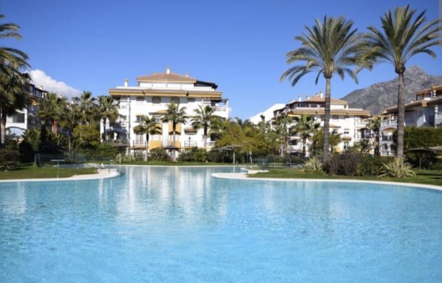 Apartment - Revente - Marbella - Nueva Andalucía