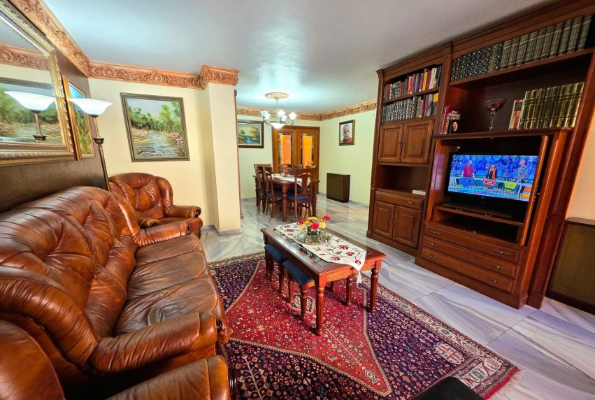 Herverkoop - Apartment - Alicante - Centro