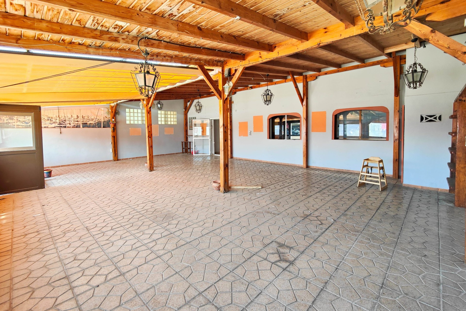 Herverkoop - Commercial - Torrevieja - La Siesta