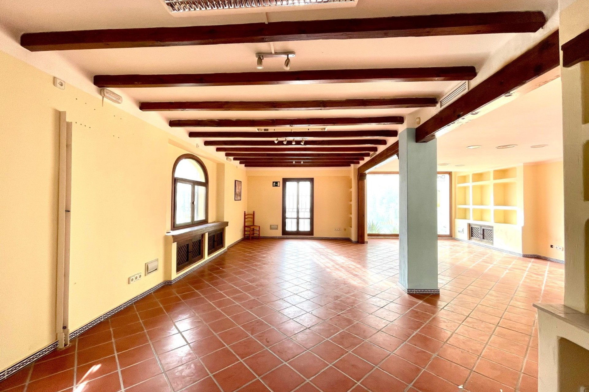 Herverkoop - Commercial - Torrevieja - Playa Los Locos