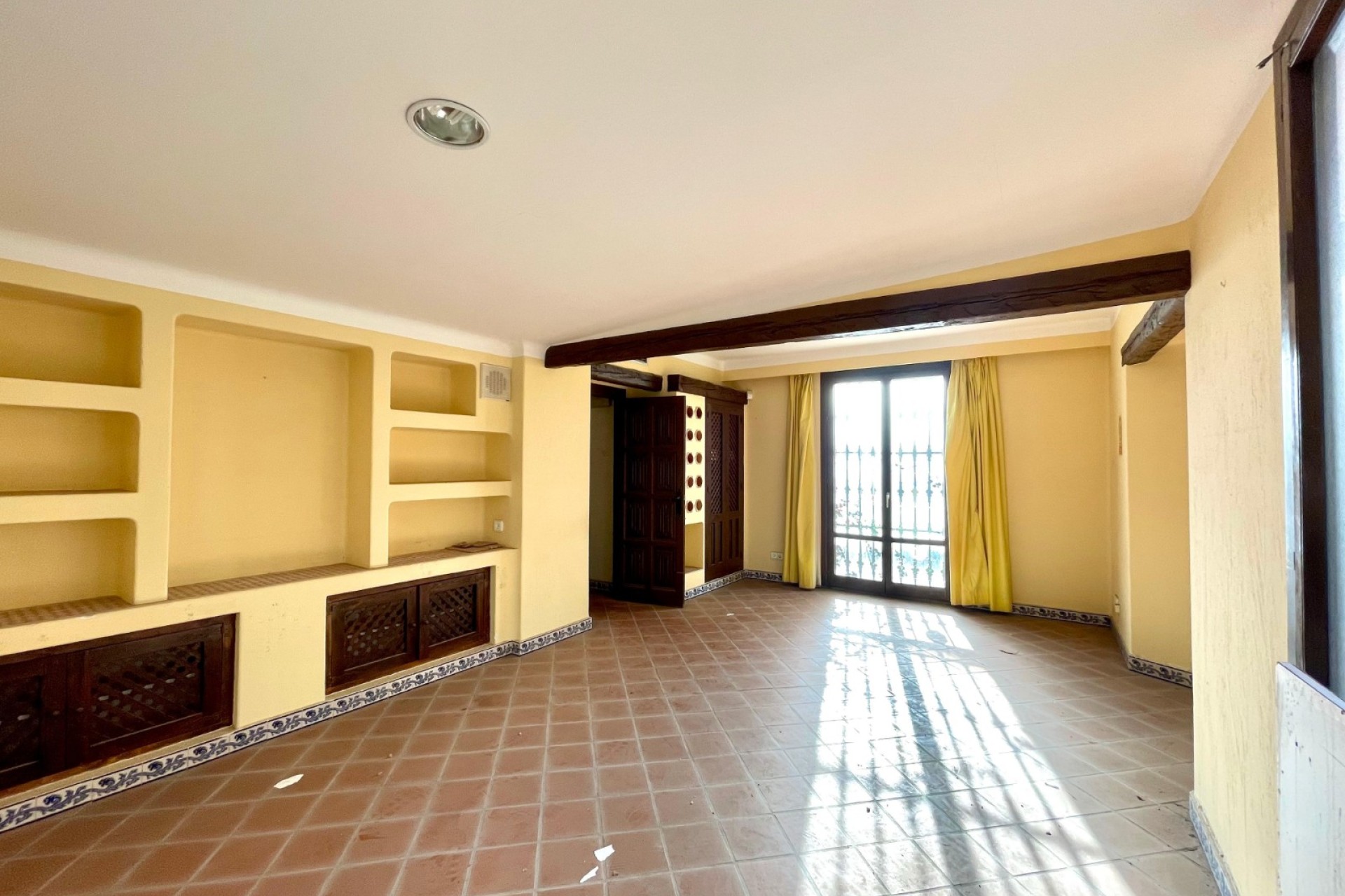 Herverkoop - Commercial - Torrevieja - Playa Los Locos