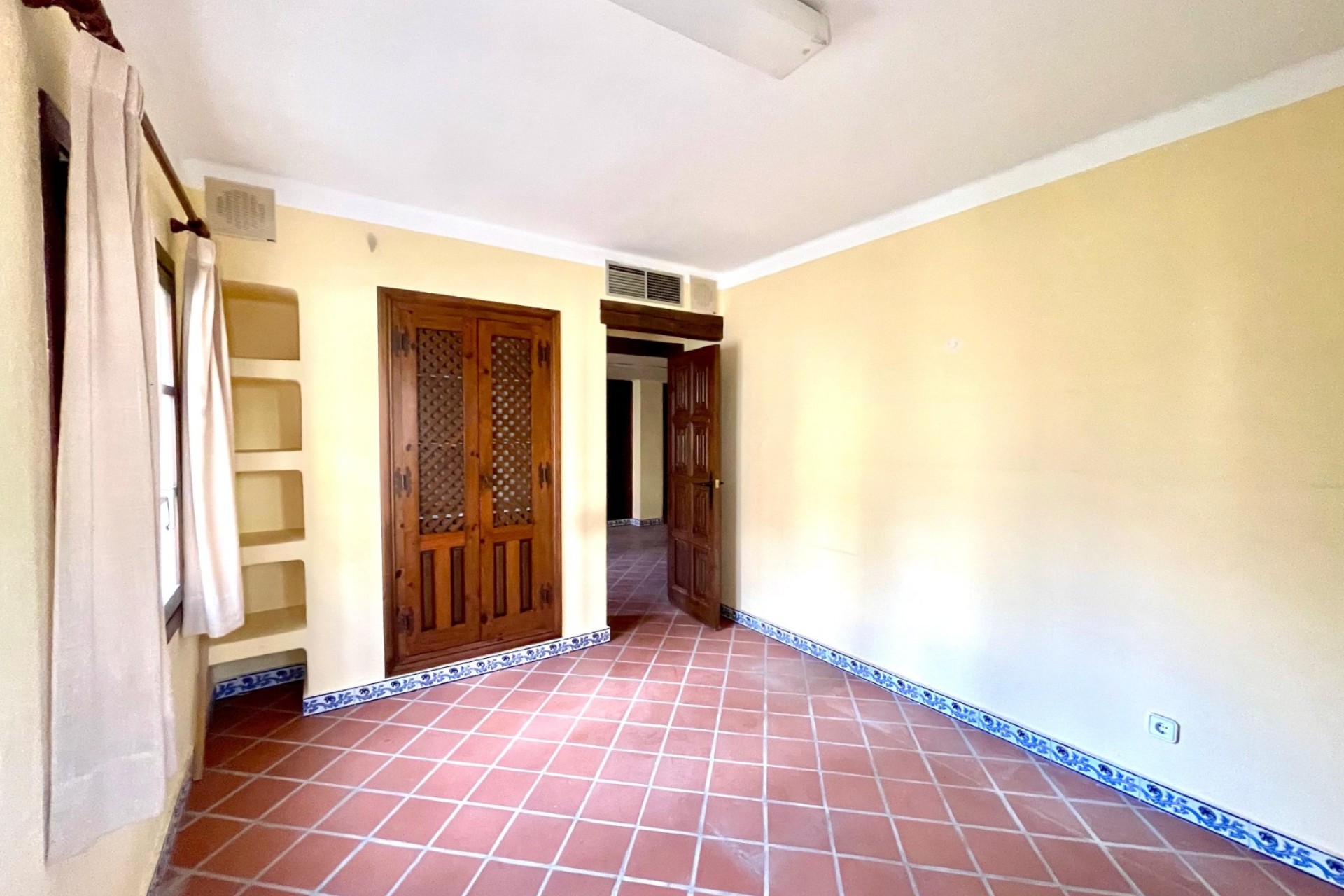 Herverkoop - Commercial - Torrevieja - Playa Los Locos