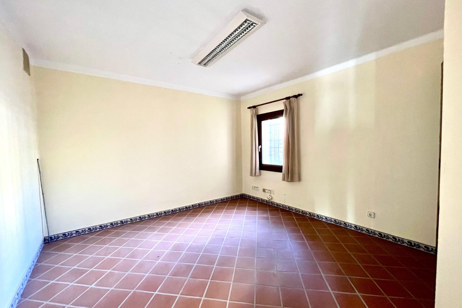 Herverkoop - Commercial - Torrevieja - Playa Los Locos