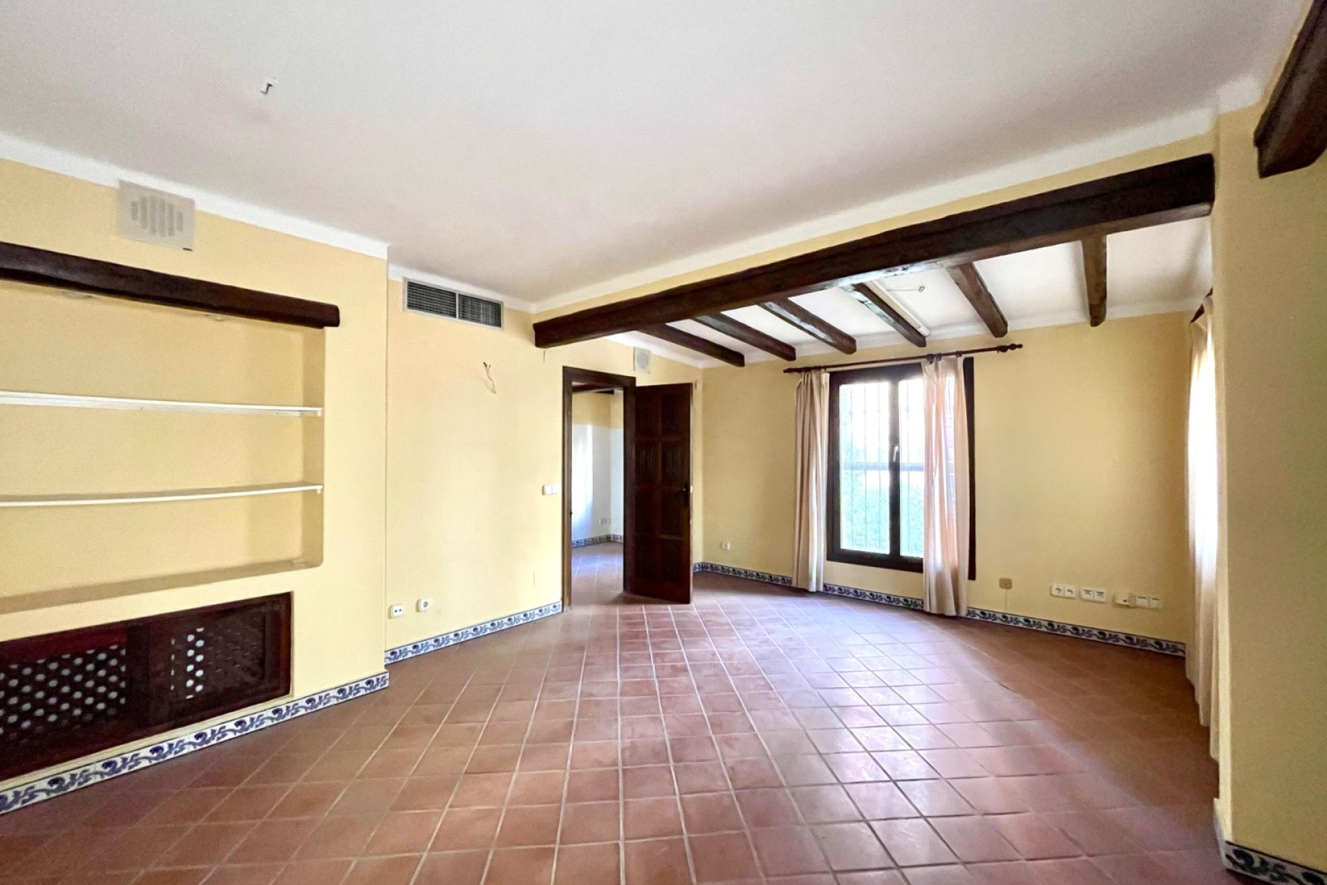 Herverkoop - Commercial - Torrevieja - Playa Los Locos