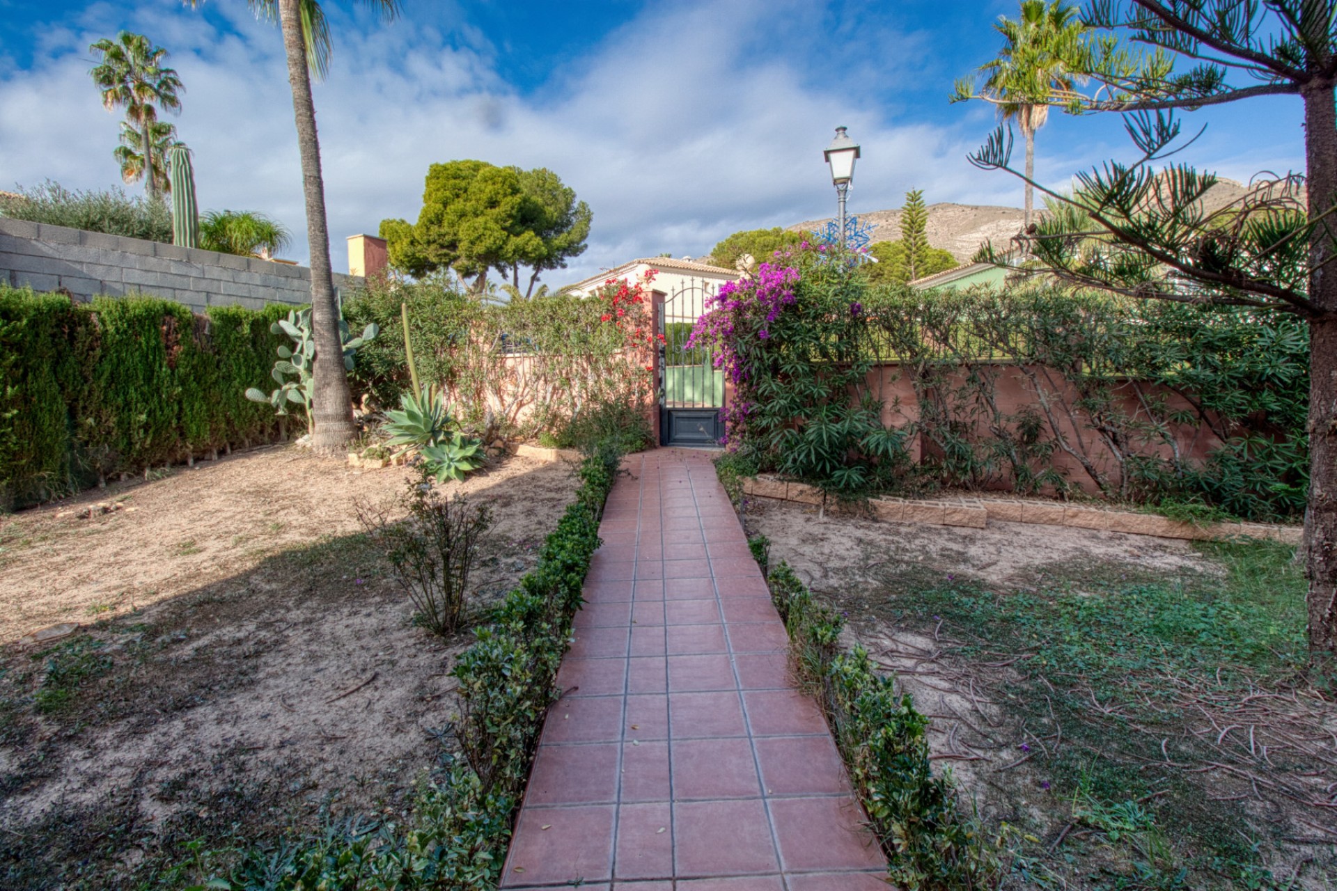 Herverkoop - Villa - Benidorm - Zona de Poniente