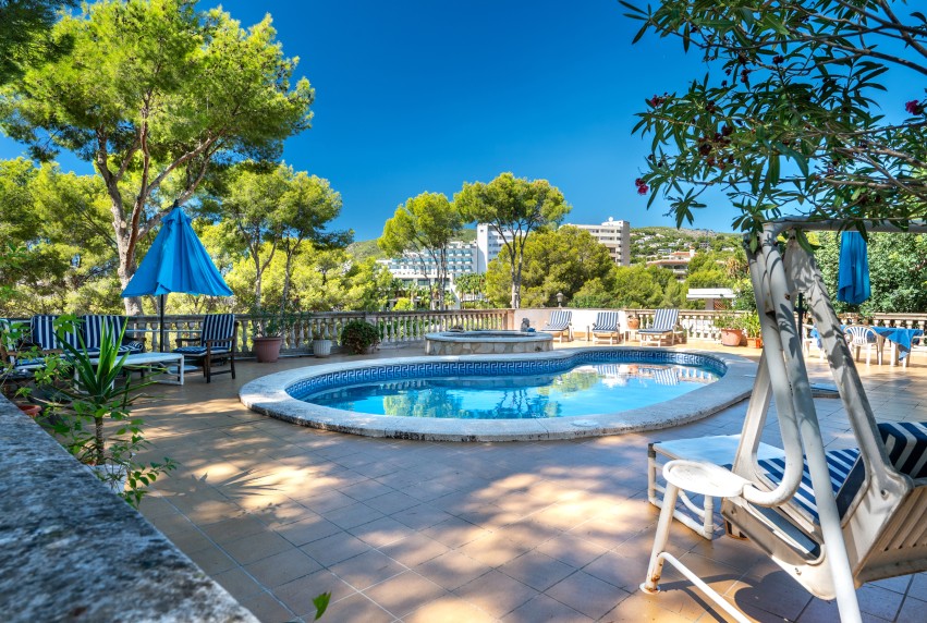 Herverkoop - Villa - Calvià - Portals Nous
