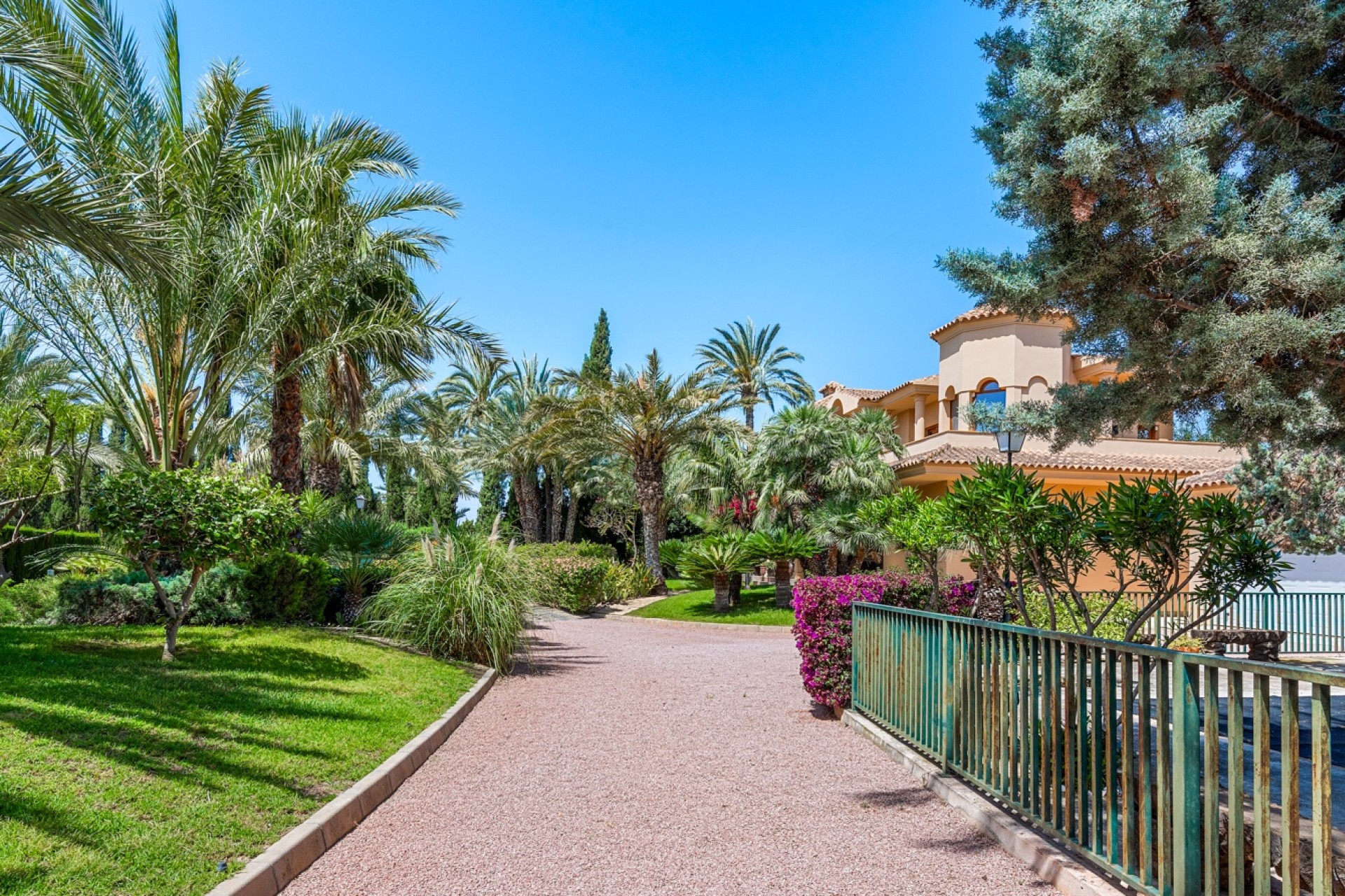 Herverkoop - Villa - Elche