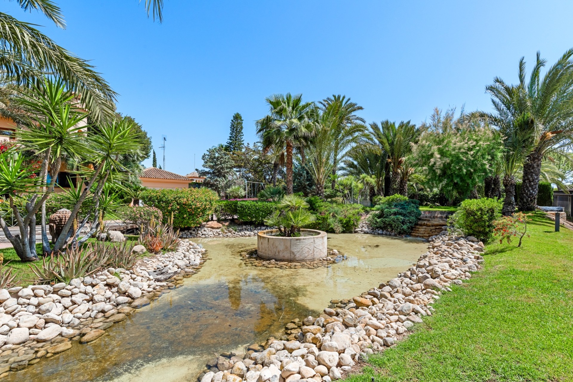 Herverkoop - Villa - Elche