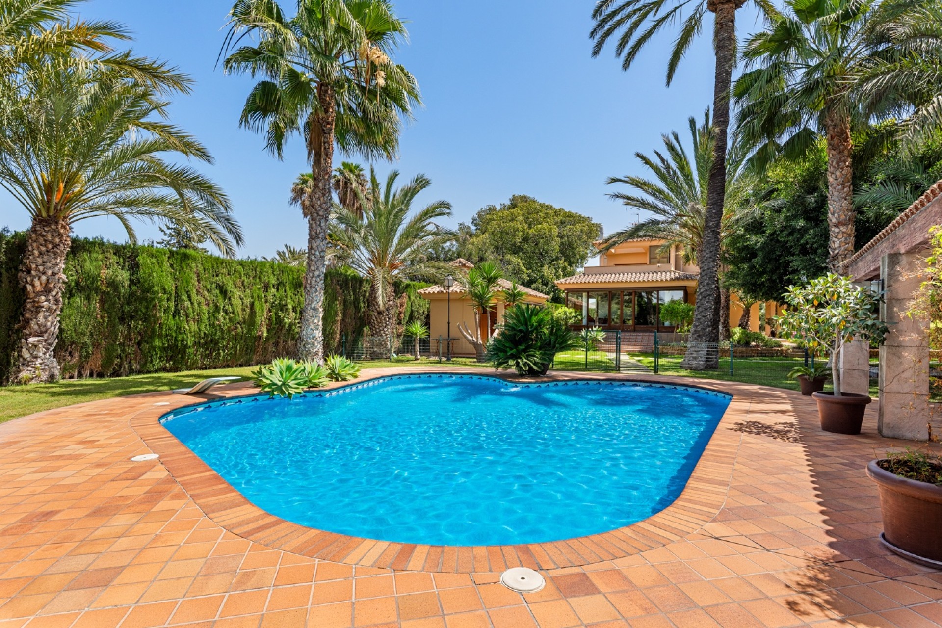 Herverkoop - Villa - Elche