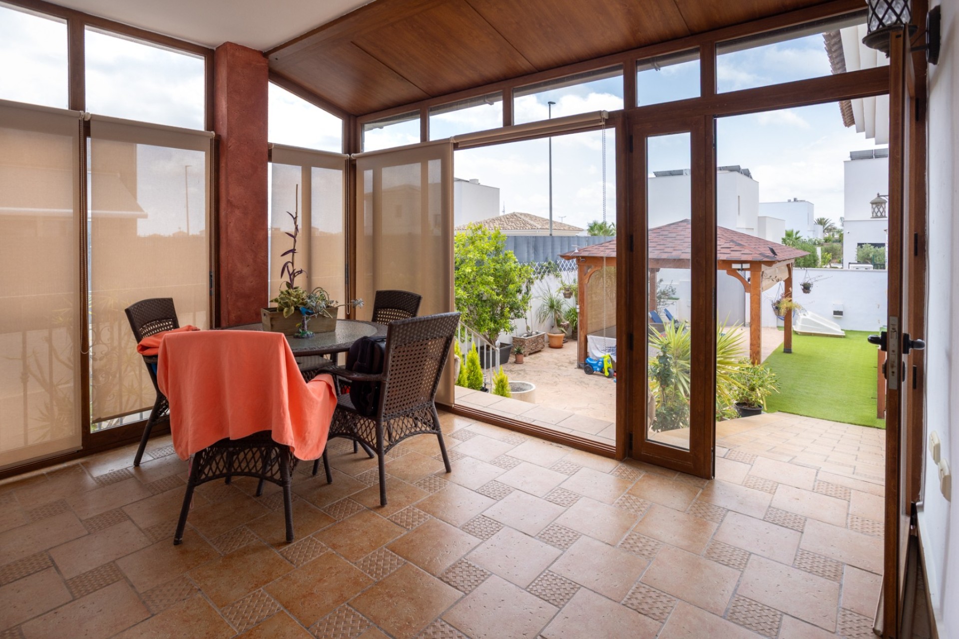 Herverkoop - Villa - Los Montesinos - La Herrada