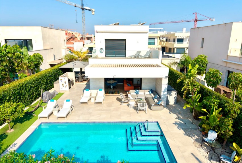 Herverkoop - Villa - Los Montesinos - La Herrada