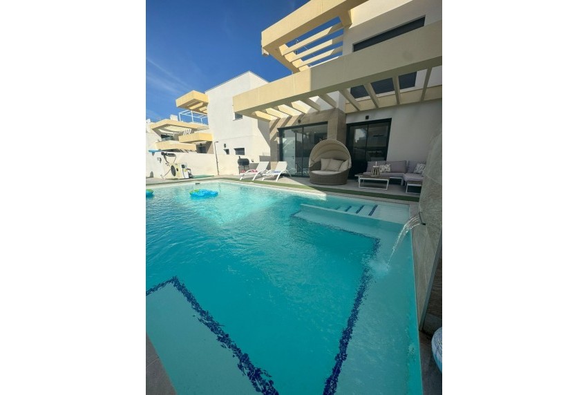 Herverkoop - Villa - Los Montesinos