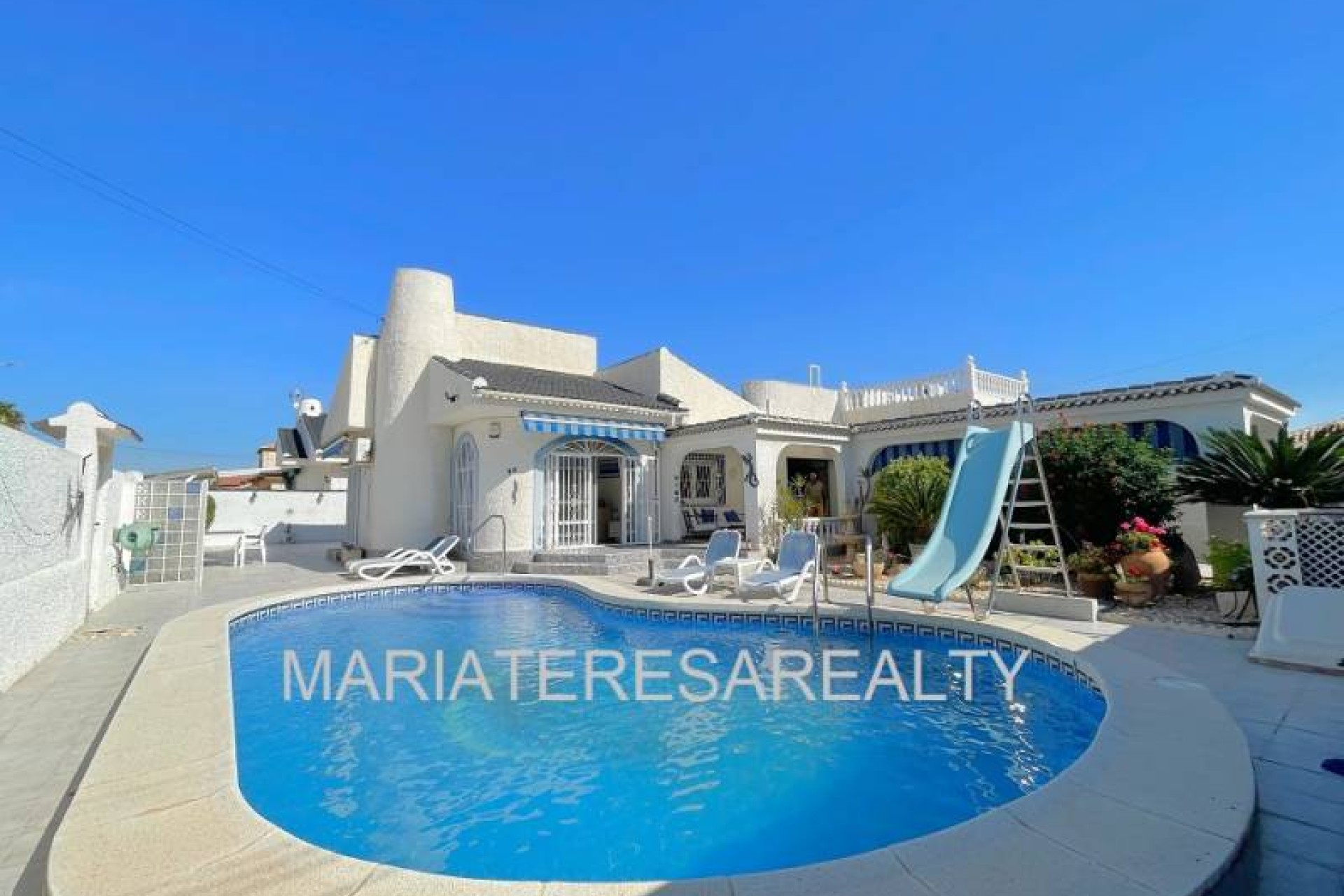 Herverkoop - Villa - Los Narejos - Oasis