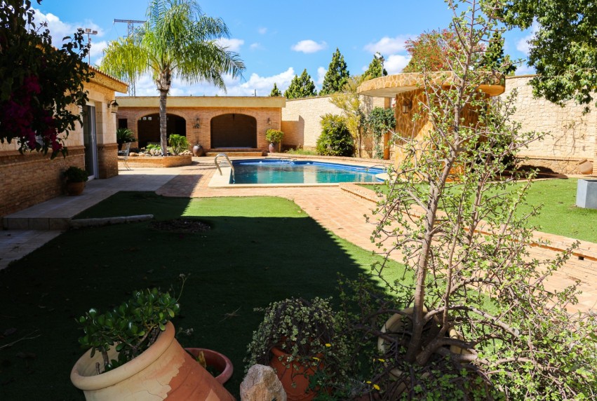 Herverkoop - Villa - Los Urrutias