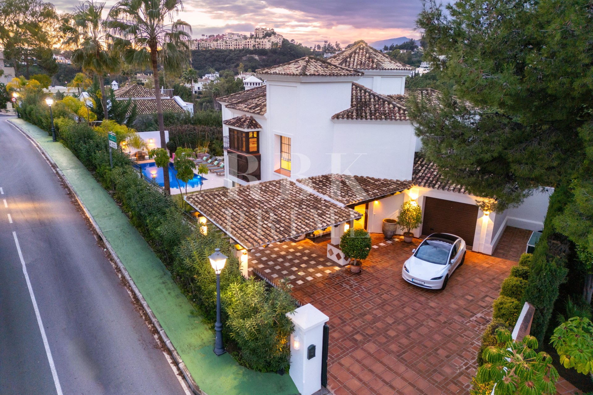 Herverkoop - Villa - Malaga - Benahavís