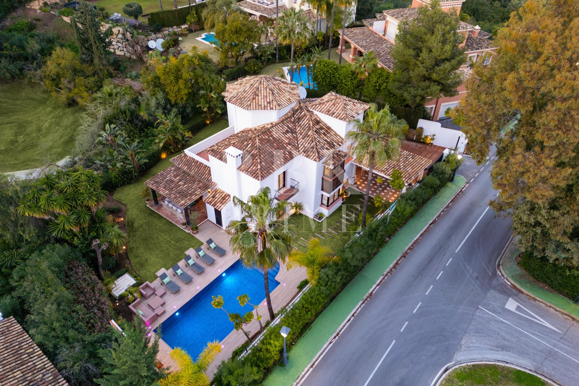 Herverkoop - Villa - Malaga - Benahavís