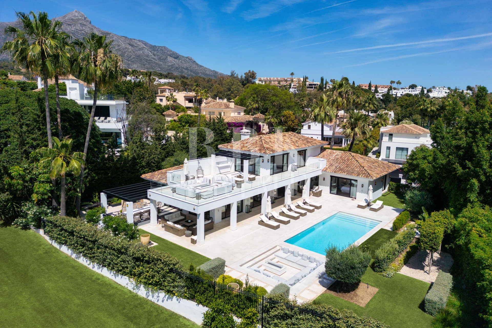 Herverkoop - Villa - Malaga - Nueva Andalucía