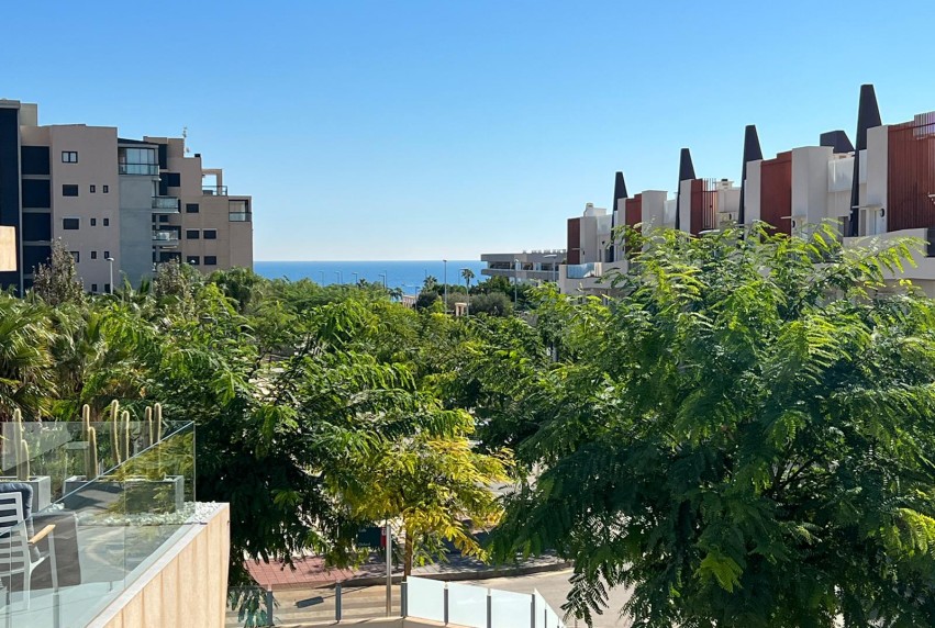 Herverkoop - Villa - Mil Palmeras - Costa Blanca