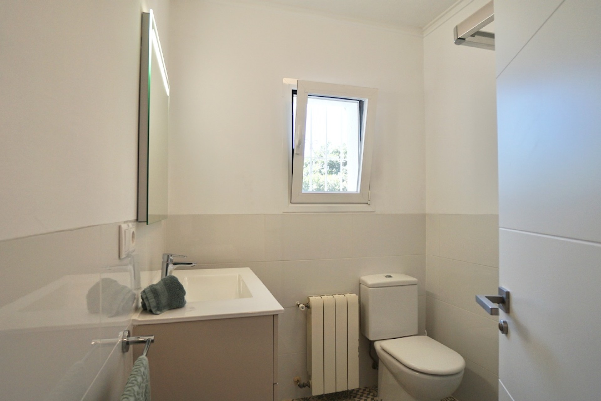 Herverkoop - Villa - Moraira - Benimeit