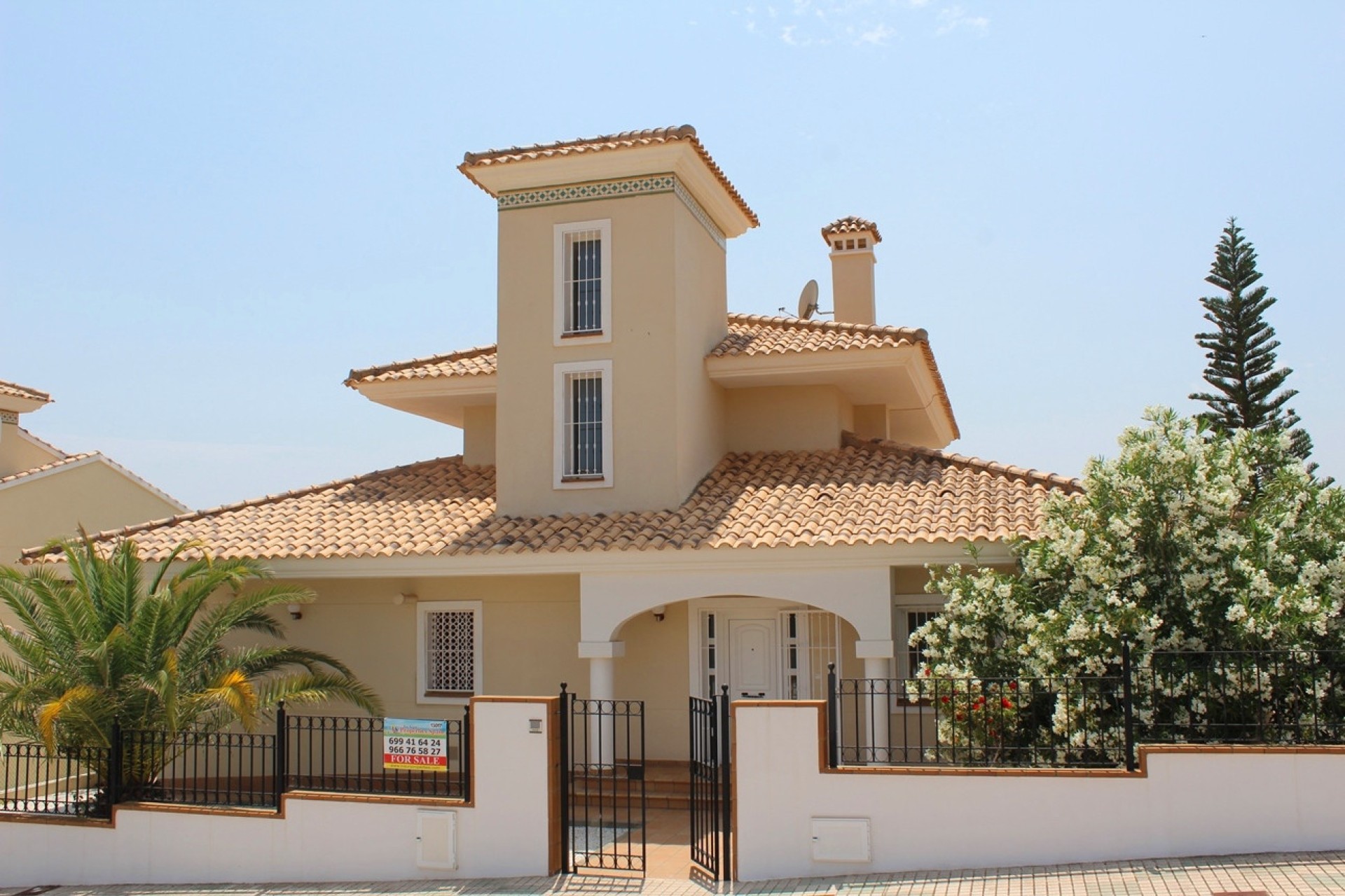 Herverkoop - Villa - Orihuela Costa - Campoamor