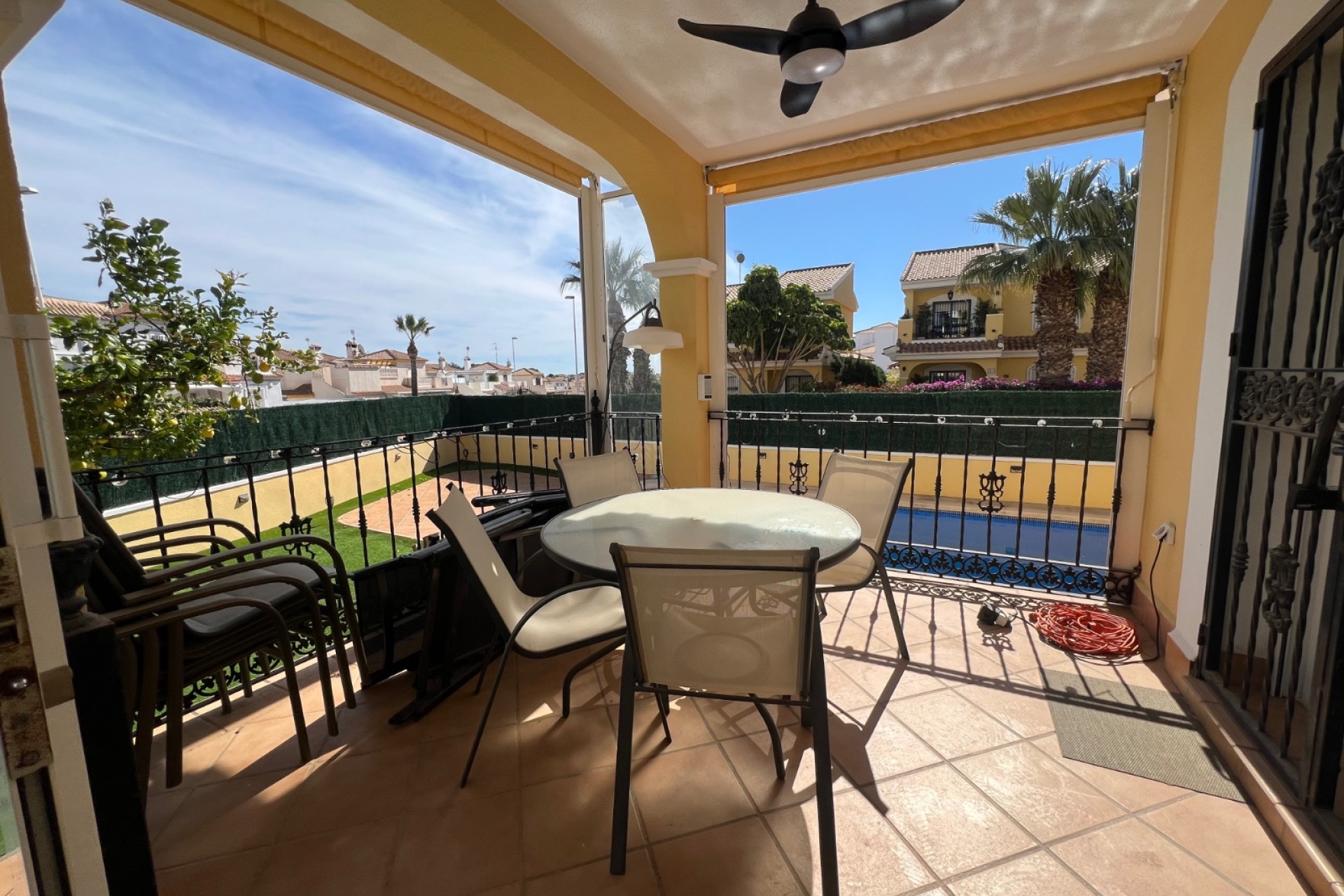 Herverkoop - Villa - Orihuela Costa - Los Dolses