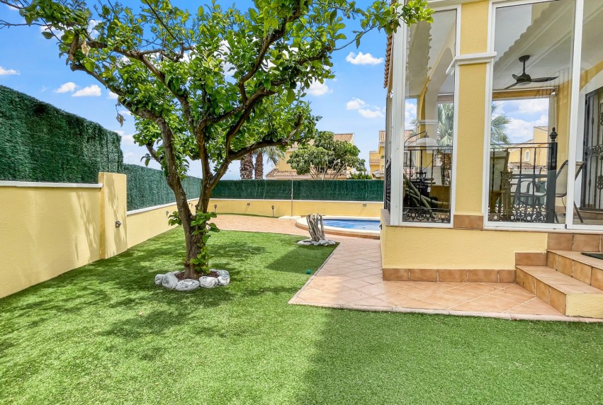 Herverkoop - Villa - Orihuela Costa - Los Dolses