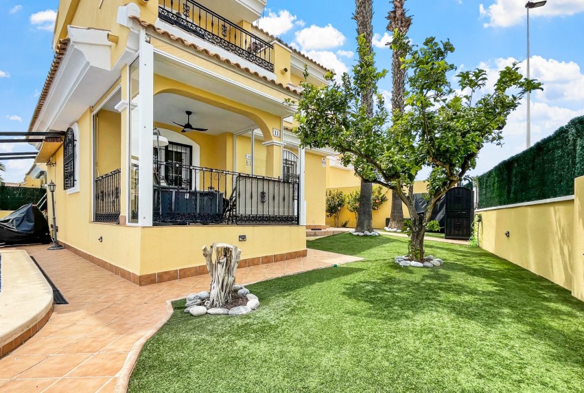 Herverkoop - Villa - Orihuela Costa - Los Dolses