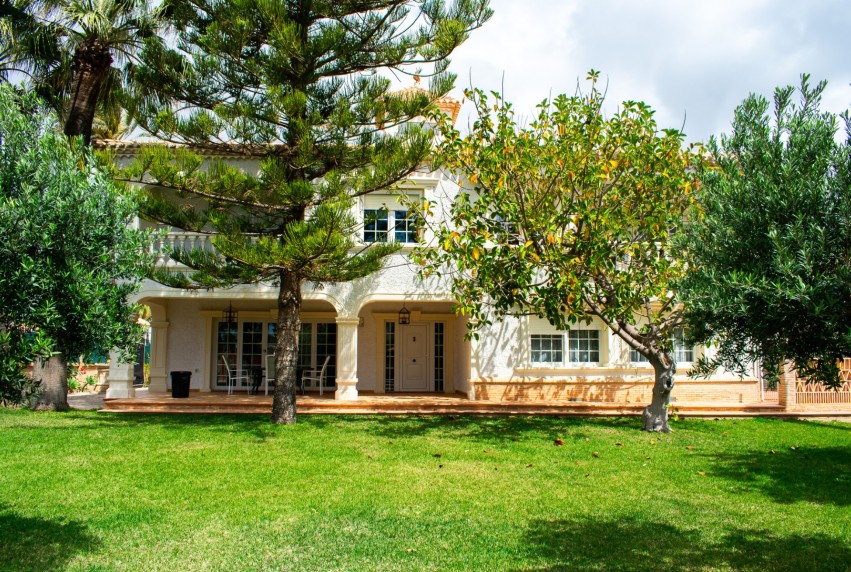 Herverkoop - Villa - Orihuela Costa - MUY CERCA DE LA PLAYA