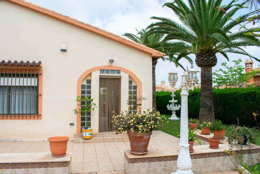 Herverkoop - Villa - Orihuela Costa - MUY CERCA DE LA PLAYA