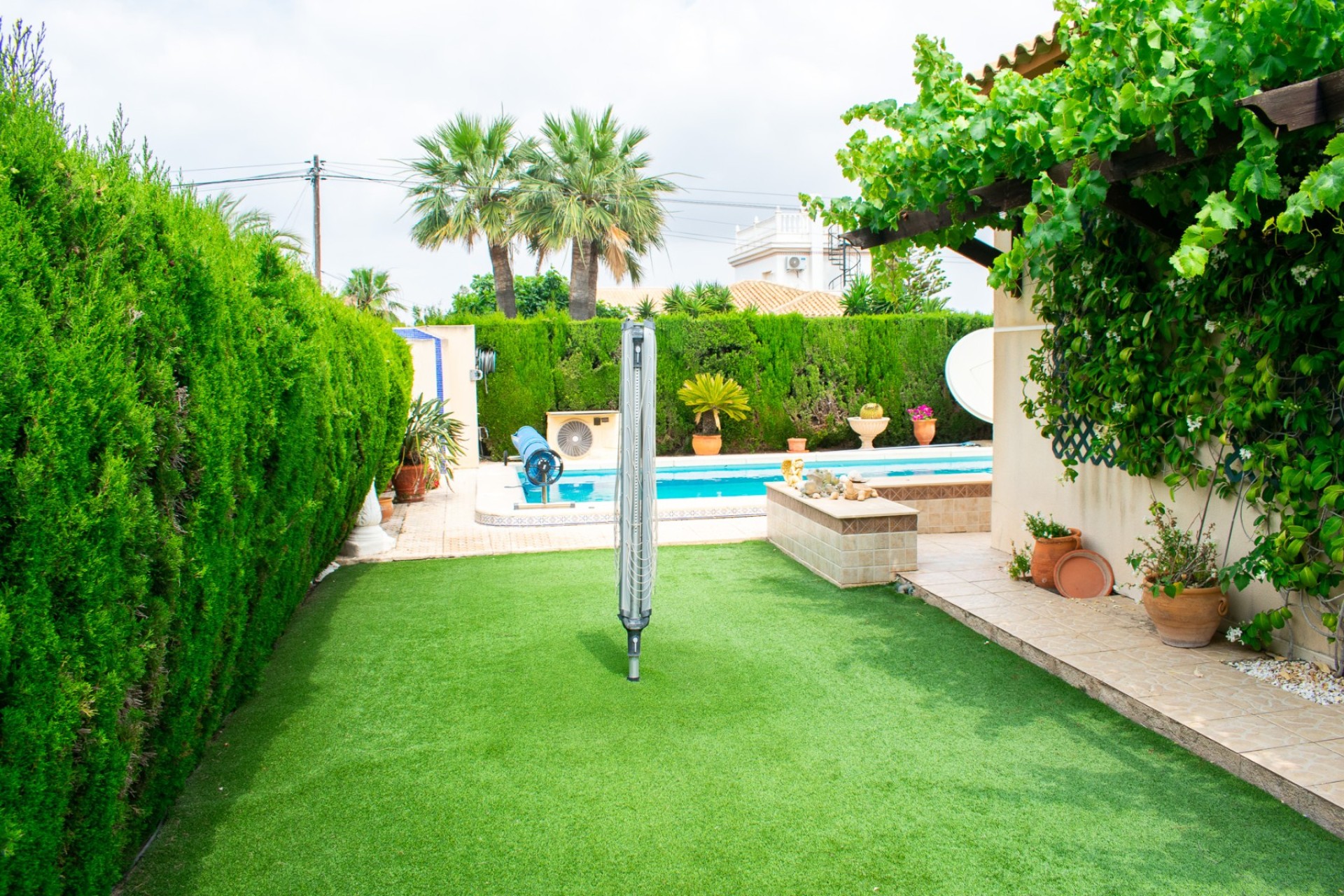 Herverkoop - Villa - Orihuela Costa - MUY CERCA DE LA PLAYA