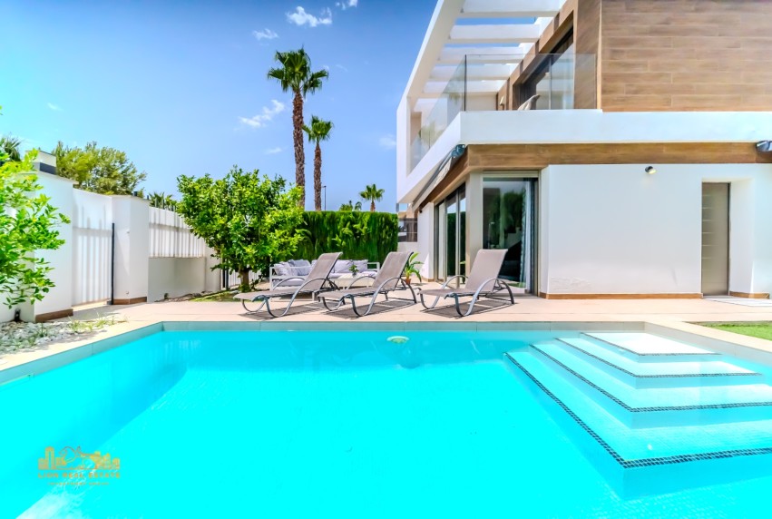 Herverkoop - Villa - Orihuela Costa - Villamartín