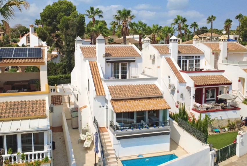 Herverkoop - Villa - Orihuela Costa - Villamartín