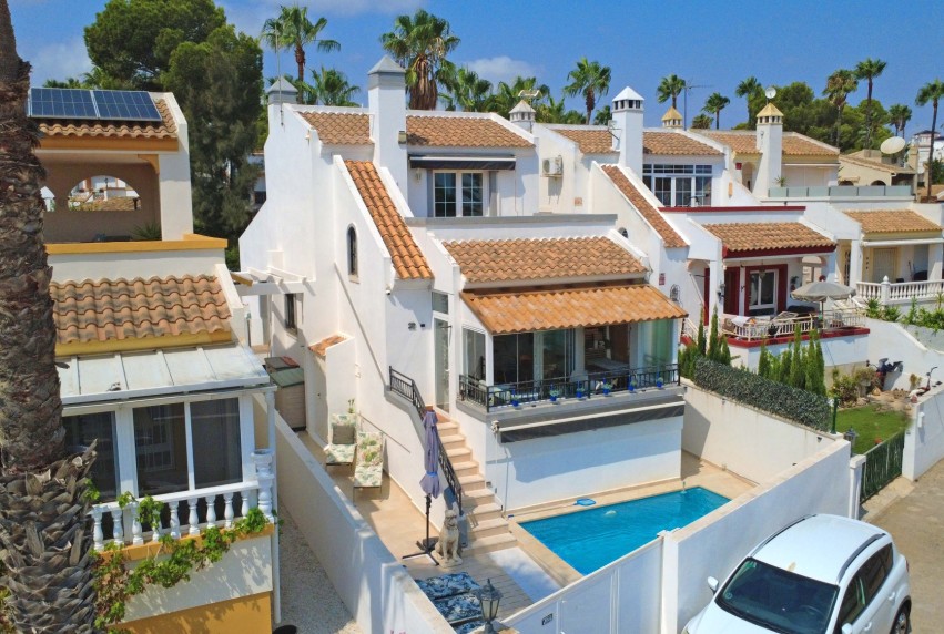 Herverkoop - Villa - Orihuela Costa - Villamartín