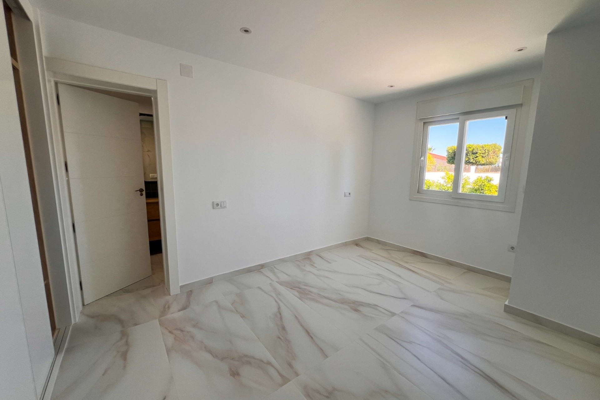 Herverkoop - Villa - Torrevieja - Los Balcones