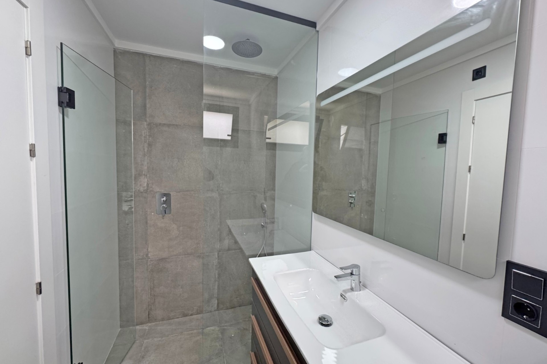 Herverkoop - Villa - Torrevieja - Los Balcones