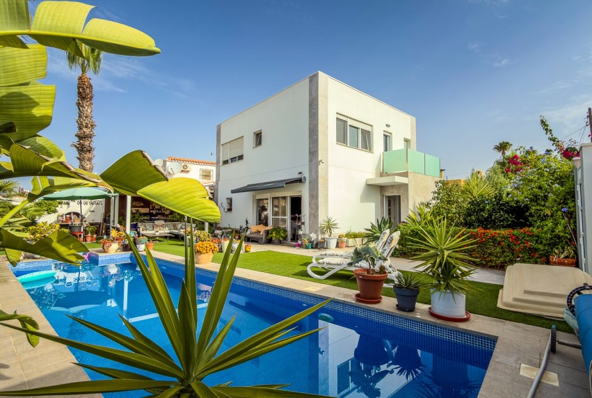 Herverkoop - Villa - Torrevieja - Torreta - Florida