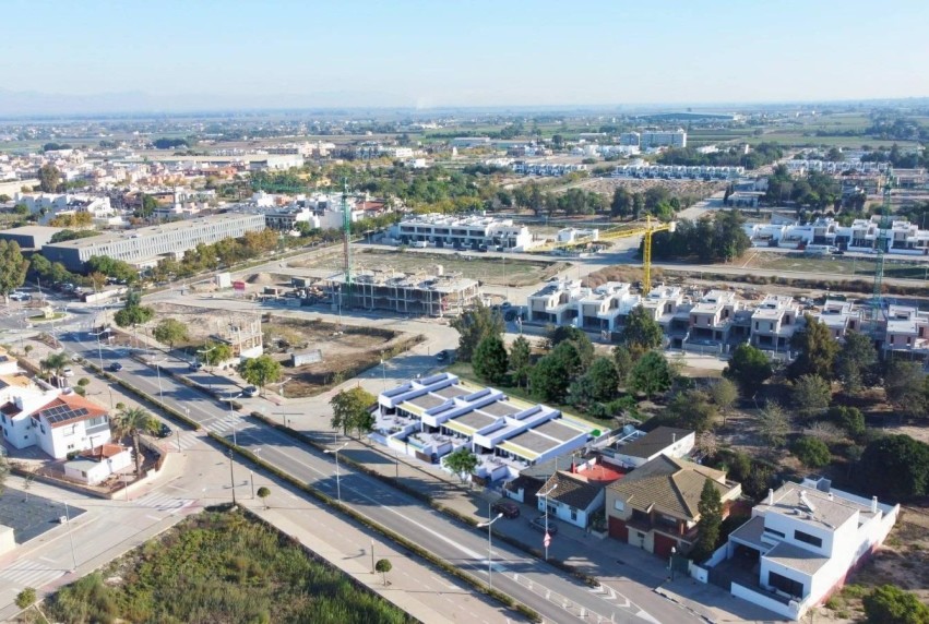 Nouvelle construction - Maison - Dolores - Sector 3