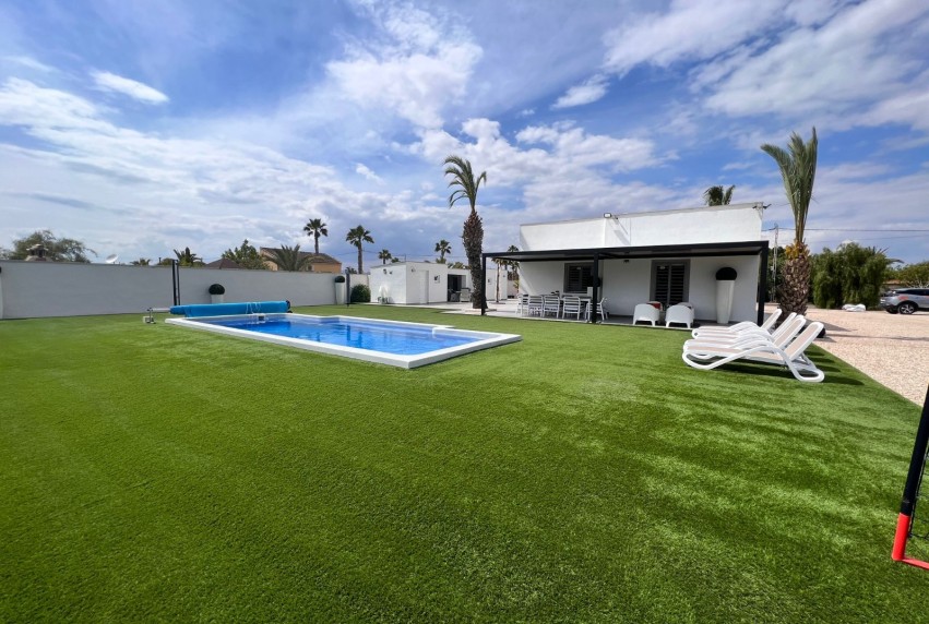 Resale - 5. Finca / Country Property - Elche - La Marina