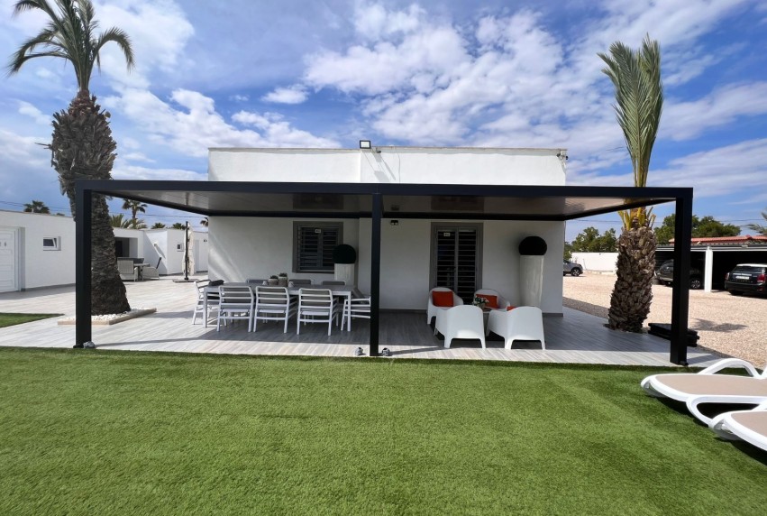 Resale - 5. Finca / Country Property - Elche - La Marina