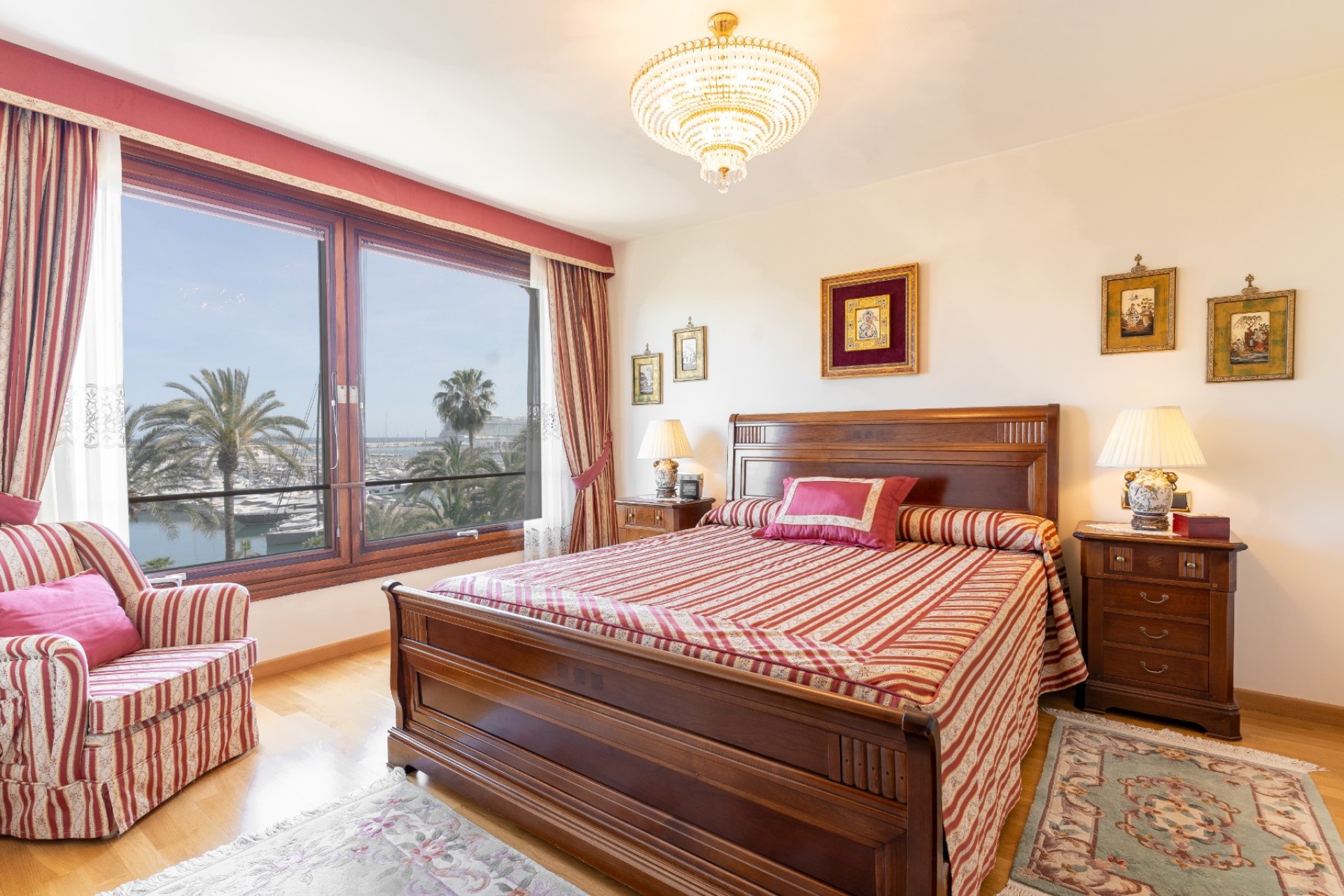 Resale - Apartment - Alicante - - Centro  -