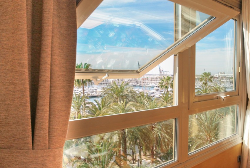 Resale - Apartment - Alicante - - Centro  -