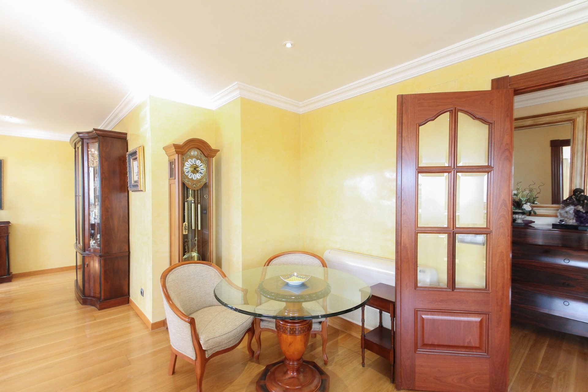 Resale - Apartment - Alicante - - Centro  -