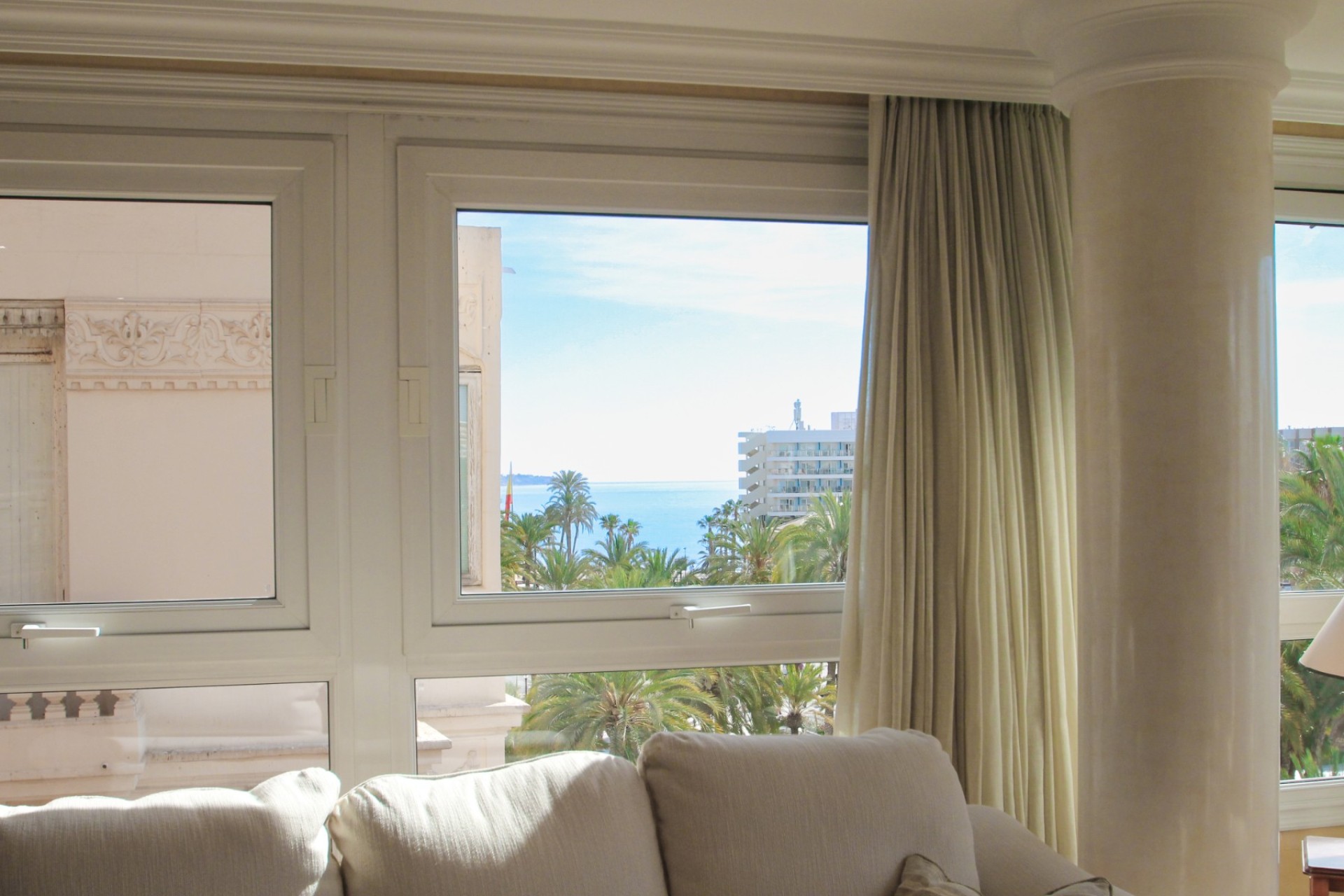 Resale - Apartment - Alicante - - Centro  -