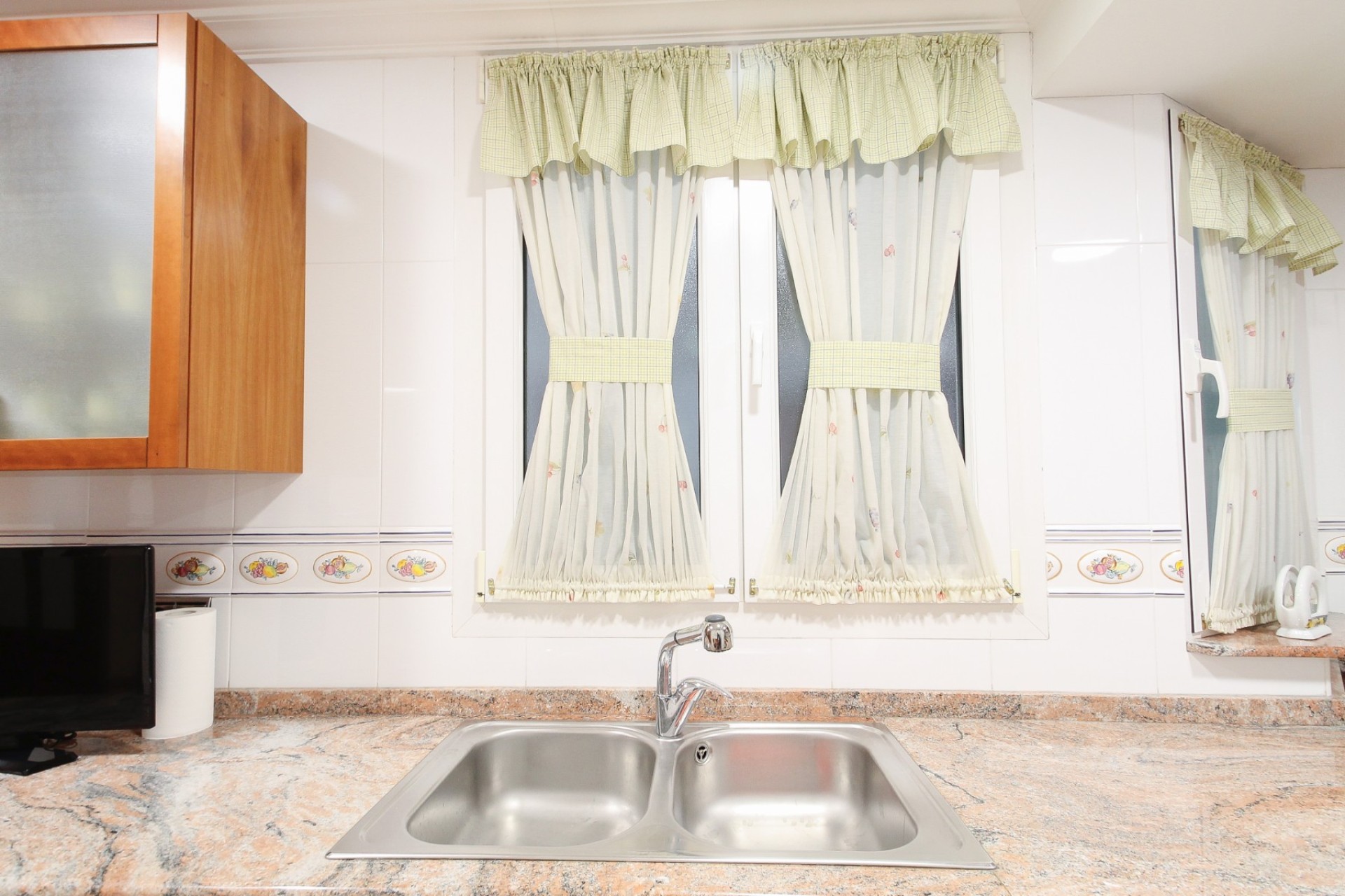 Resale - Apartment - Alicante - - Centro  -