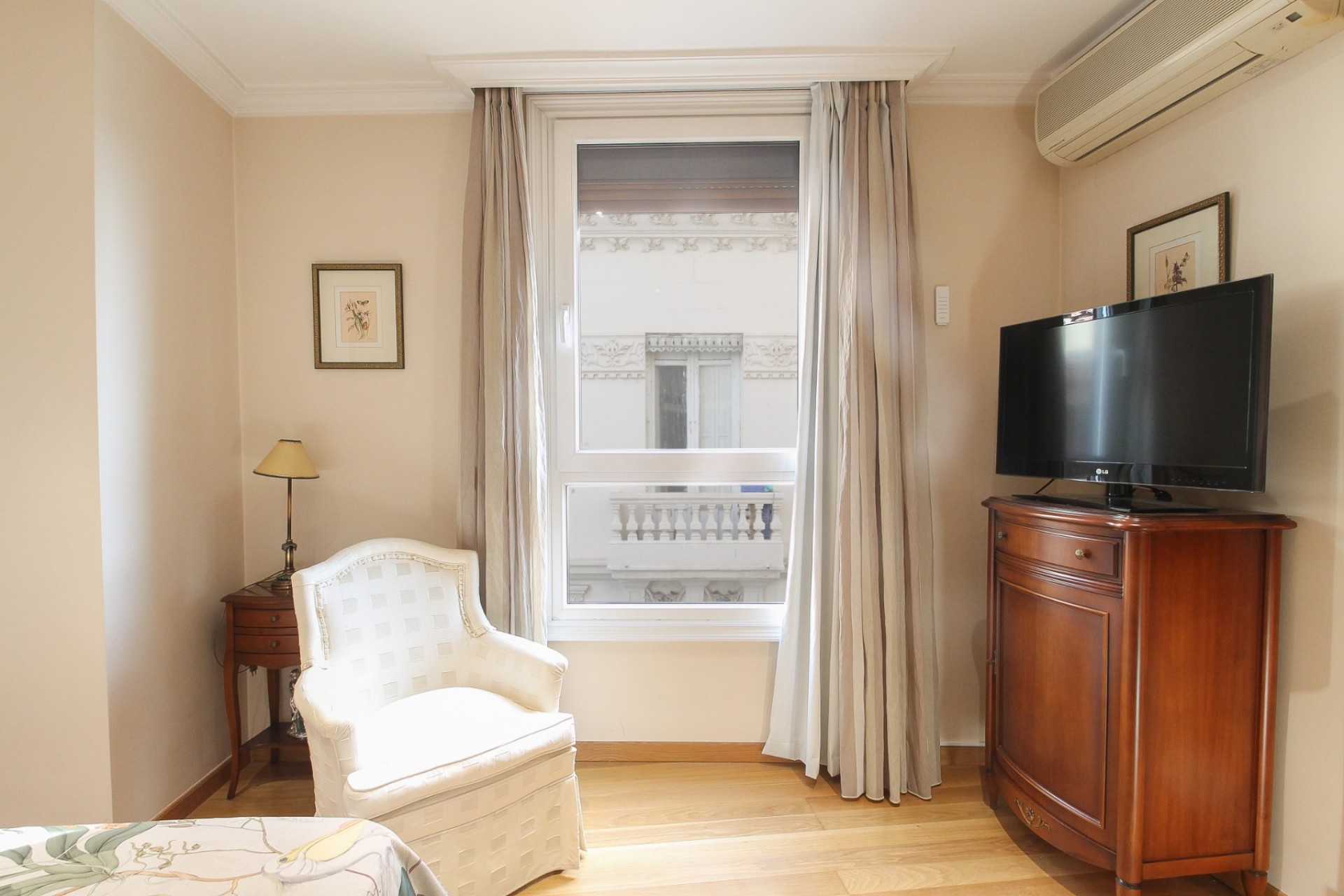 Resale - Apartment - Alicante - - Centro  -