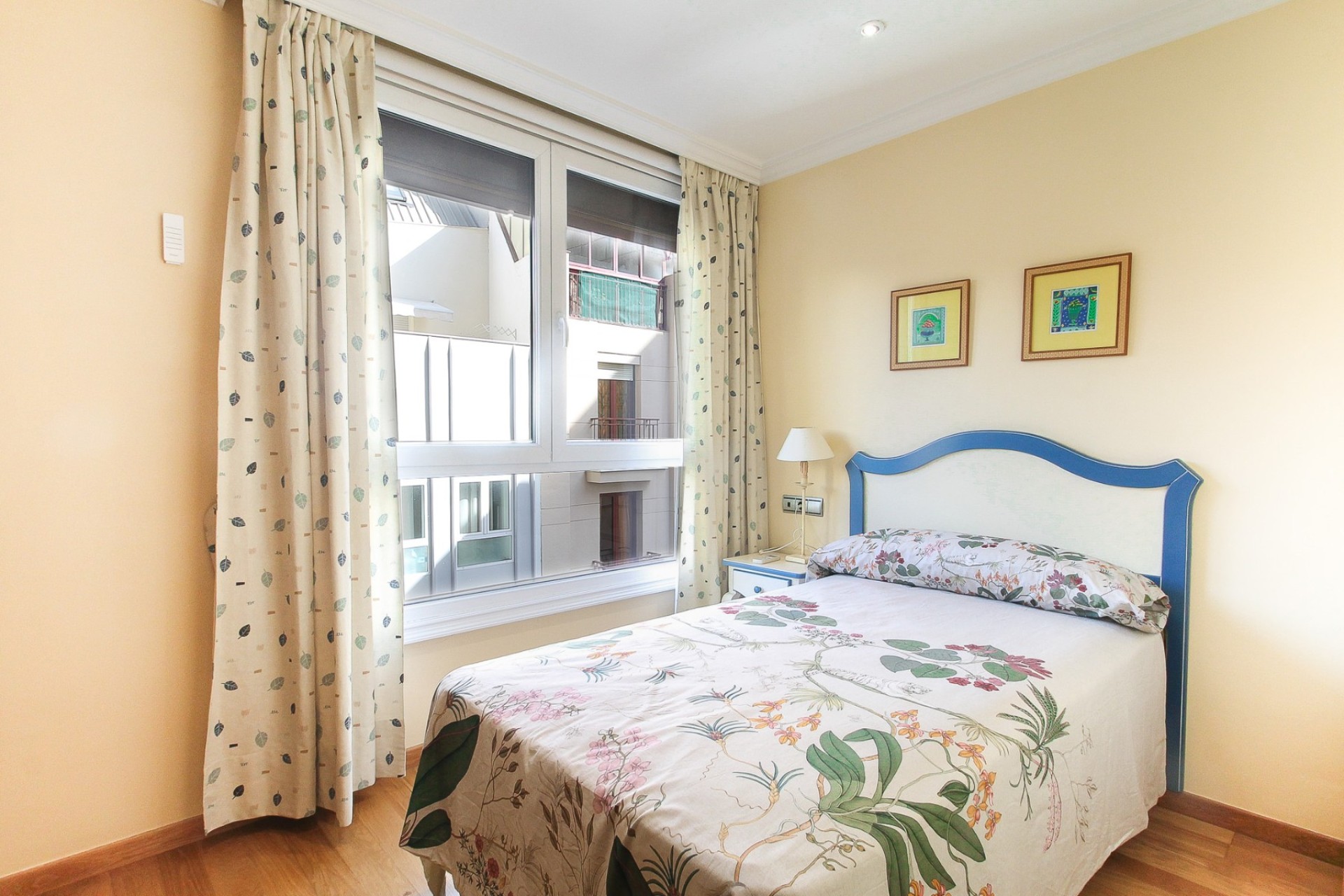 Resale - Apartment - Alicante - - Centro  -
