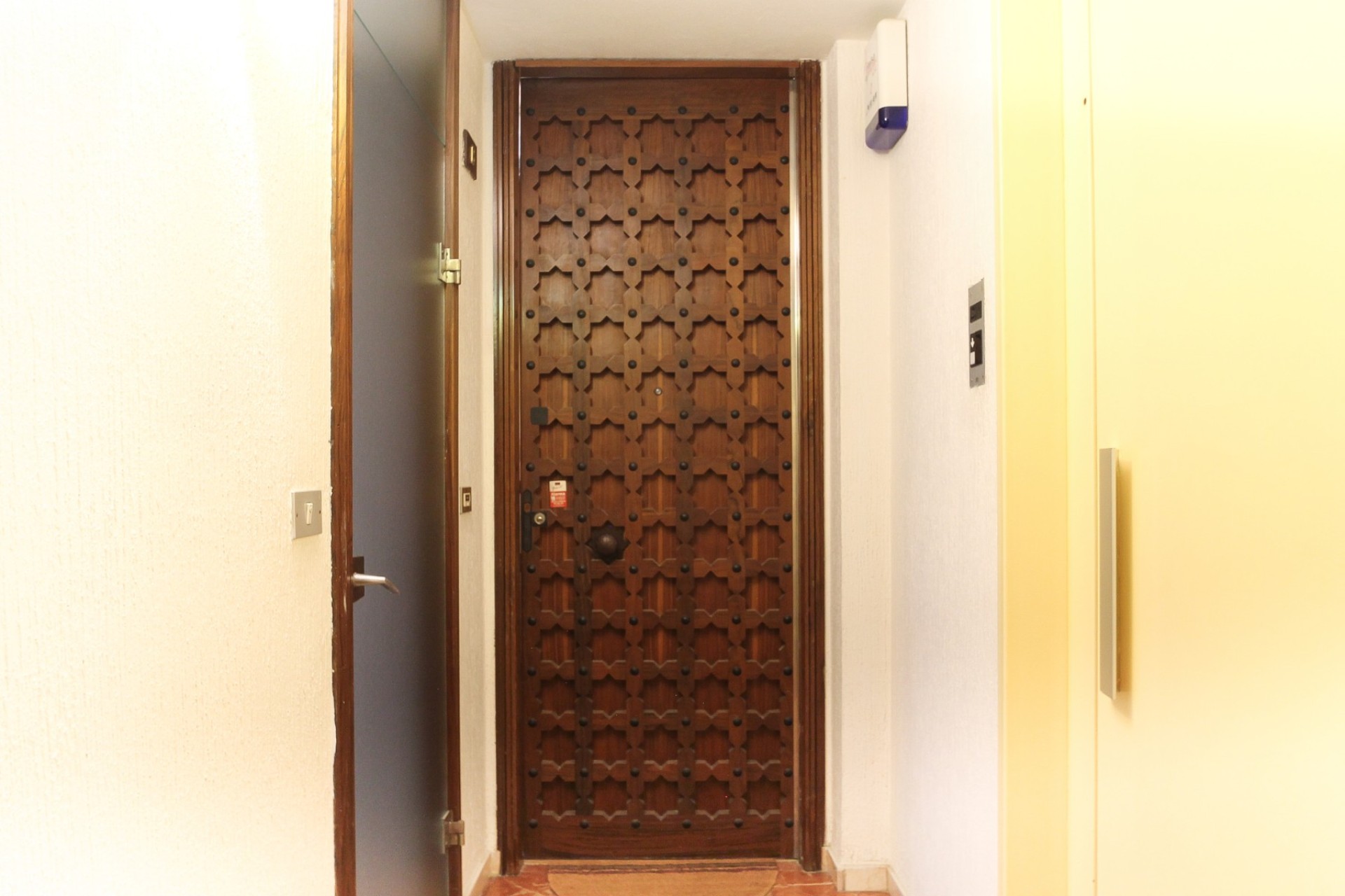 Resale - Apartment - Alicante - - Centro  -