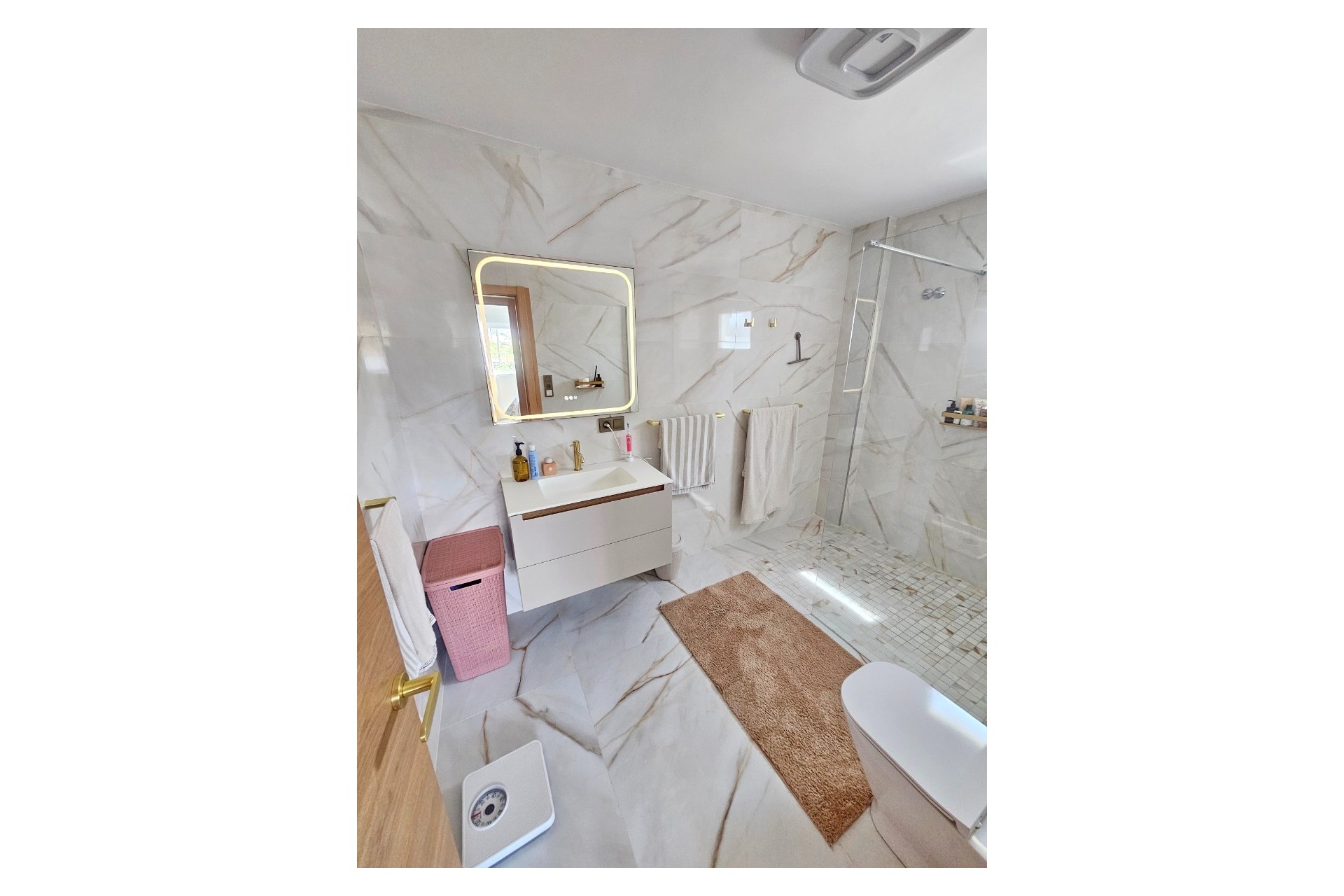 Resale - Apartment - Altea