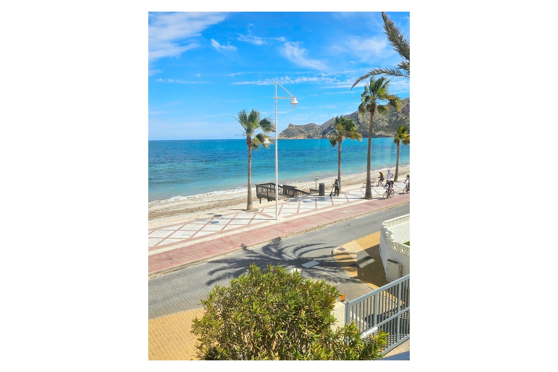 Resale - Apartment - Altea